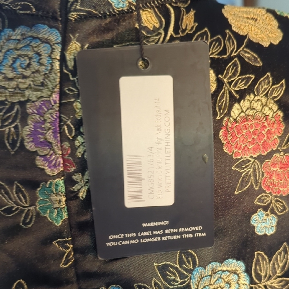 Size 10 Pretty Little Thing Floral Satin Top with Short Sleeves - Picture 6 of 16